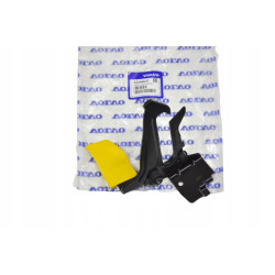 VOLVO XC40 zamek rygiel uchwyt maski zabezpieczeni