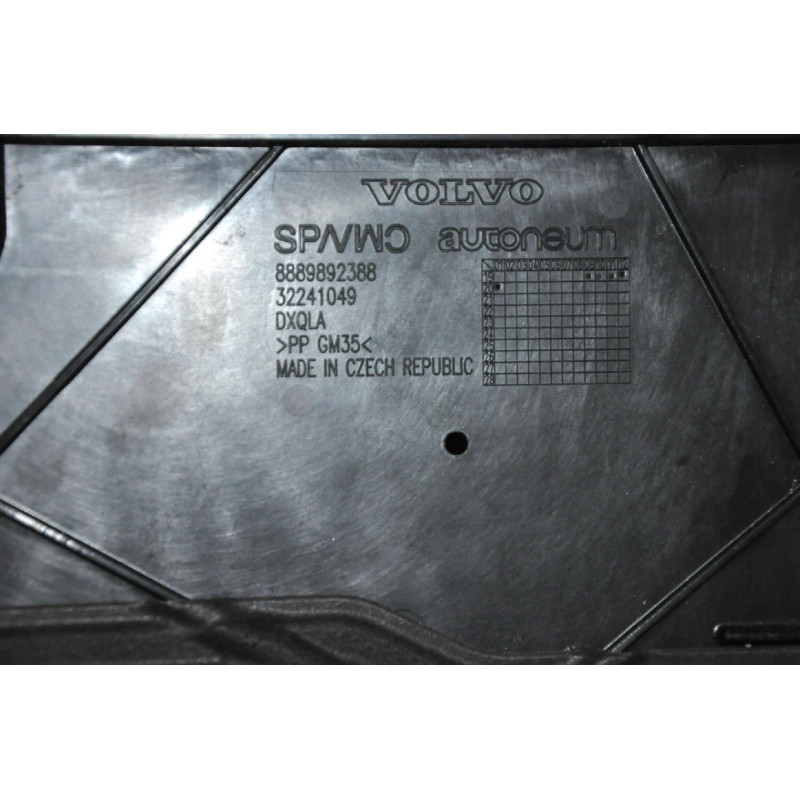 VOLVO XC40 II oslona plyta pod silnik oryginal OE
