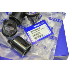 VOLVO V50 mocowanie czujnikow parkowania tyl kpl