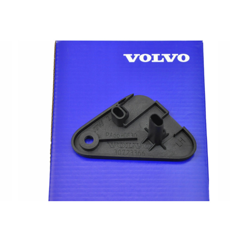 VOLVO V70 III lewy gorny...