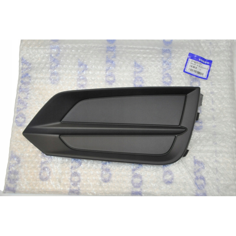 VOLVO XC60 II prawa krata w zderzak przedni OE