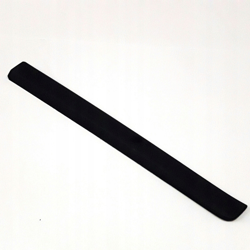 VOLVO XC60 listwa drzwi...