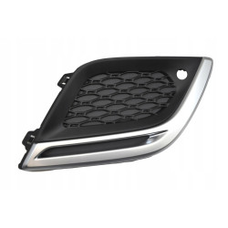 VOLVO XC60 R-Design przednia lewa kratka zderzak