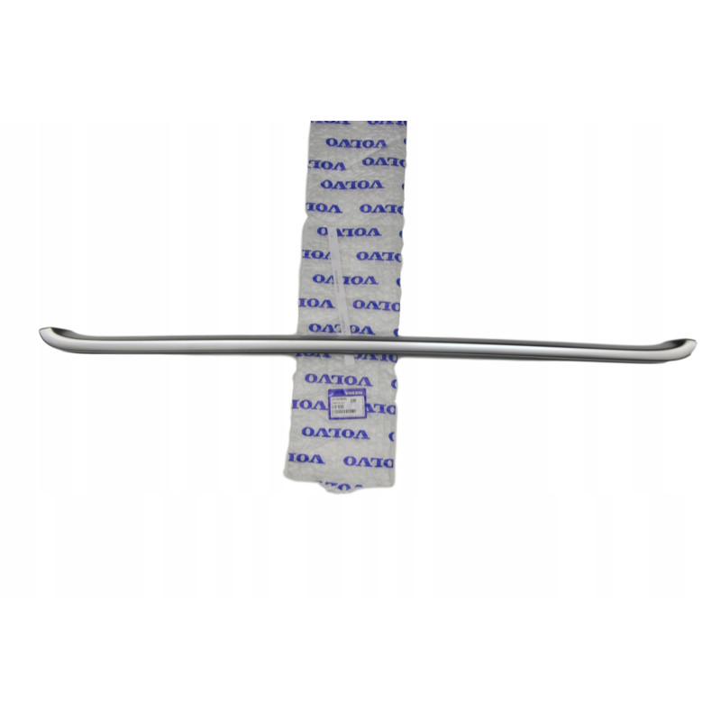 VOLVO XC60 listwa maski...