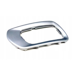 VOLVO XC70 przednia lewa kratka w zderzak OE