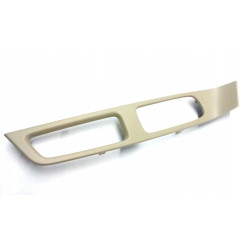 VOLVO XC60 blenda boczka drzwi prawy przod OE 39811371