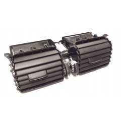 VOLVO XC60 srodkowa kratka nawiew z deski rozdz OE 30755643