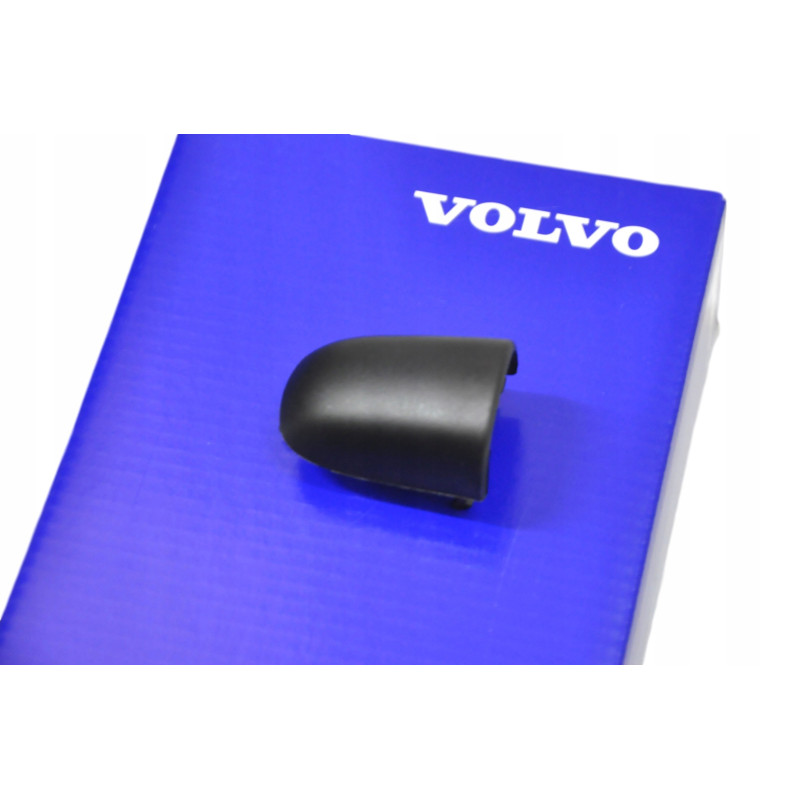 VOLVO C30 C70 zaslepka...