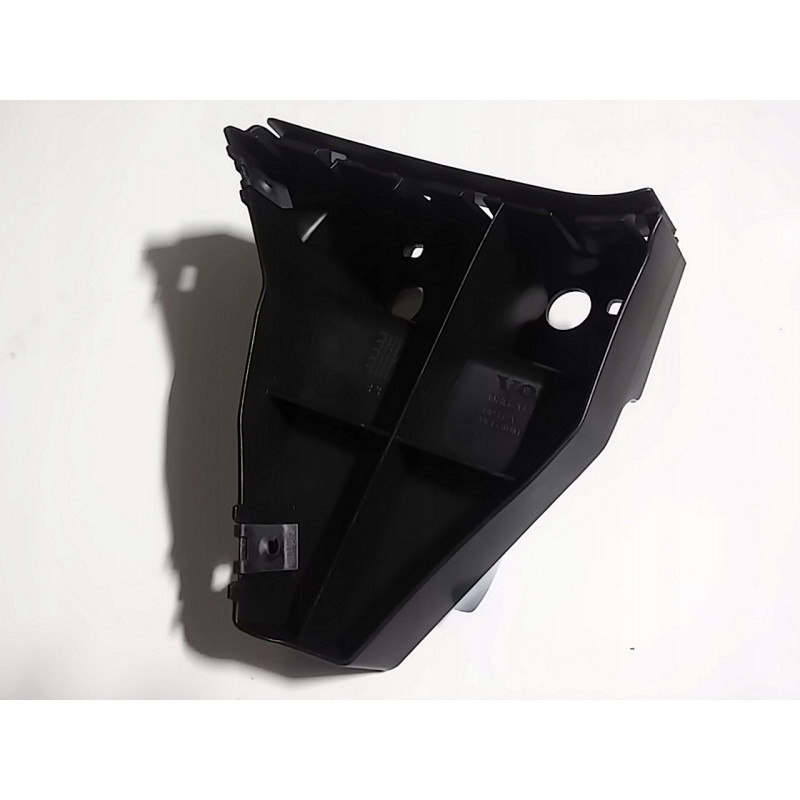 VOLVO C70 slizg zderzaka...