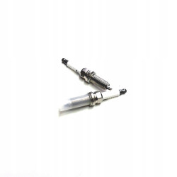 VOLVO V40 V70 XC40 XC60 XC90 2,0 swiece zaplono OE 31673604