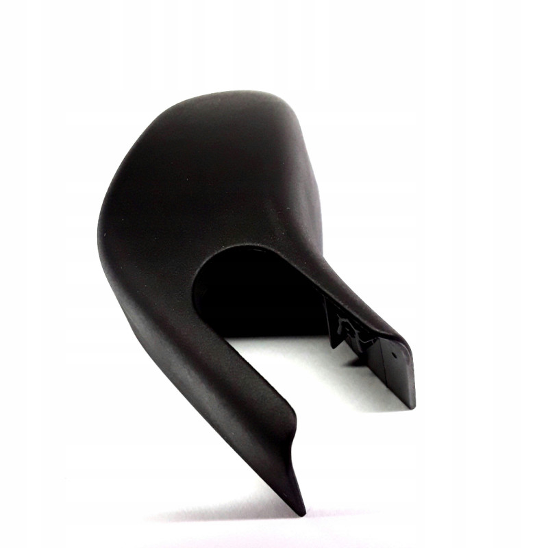 VOLVO V50 zaslepka...