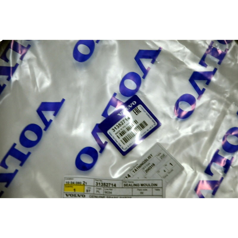 VOLVO XC90 II uszczelka maski podszybia OE