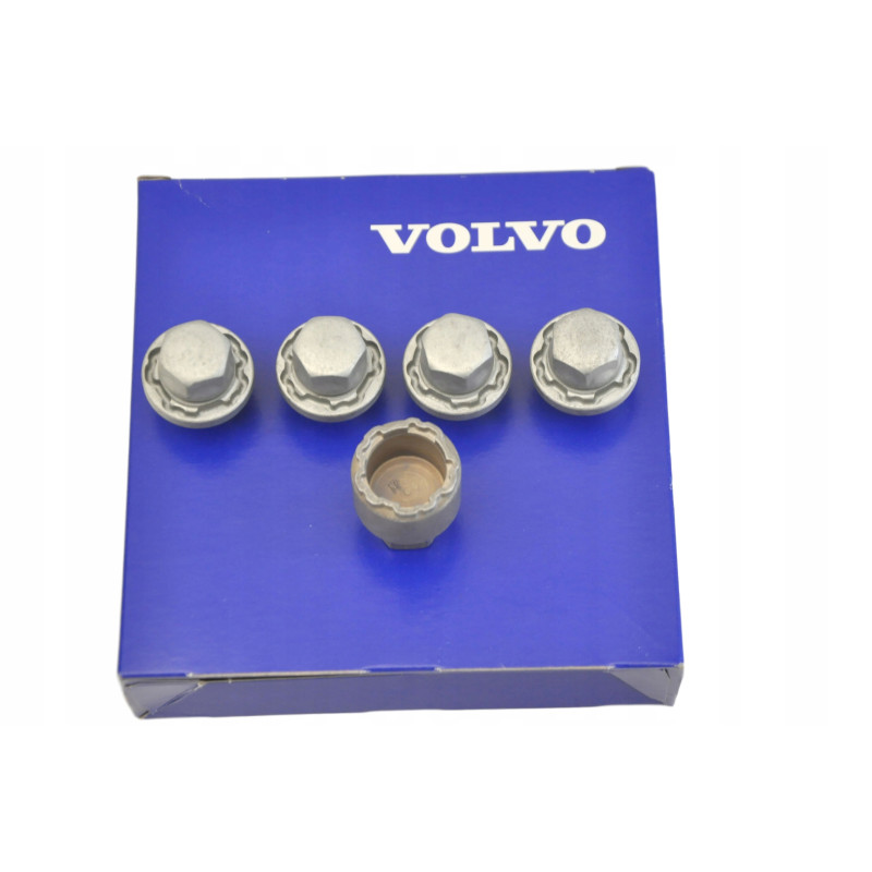 VOLVO C30 nakretki sruby...