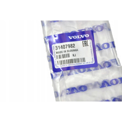 VOLVO XC60 II prawa listewka listwa zderzaka przod