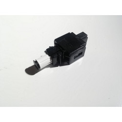 VOLVO S60 S80 V70 XC70 XC90 wlacznik swiatla stopu 8622064