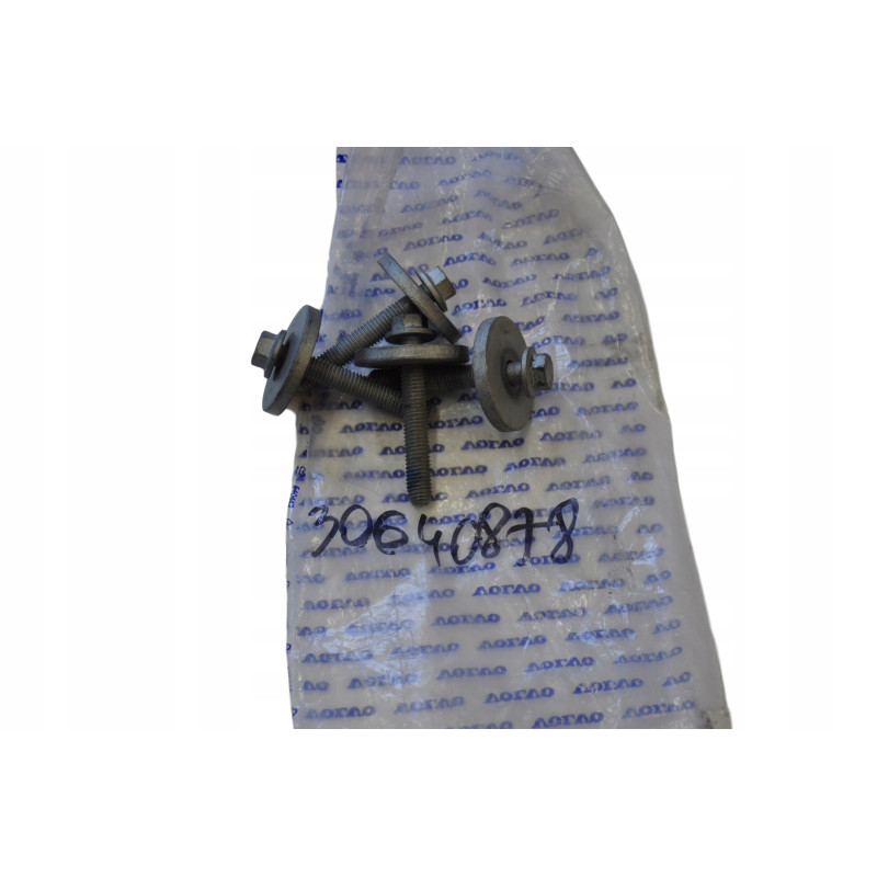 VOLVO C30 C70 S40 V50 sruba piasty kola polosi OE 30640878