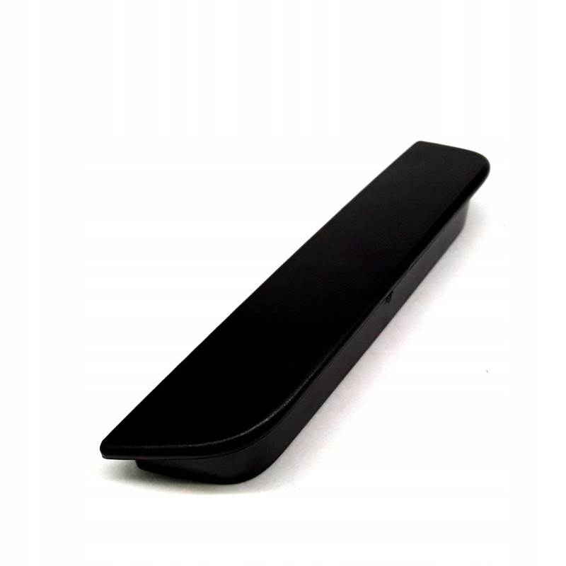 VOLVO XC90 tylna zaslepka...