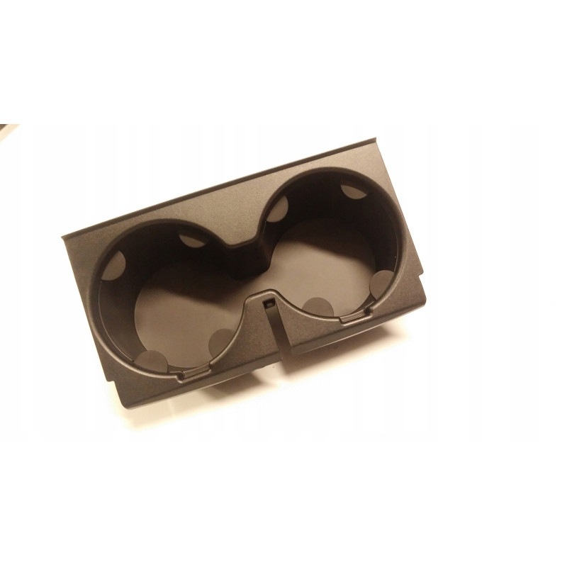 VOLVO XC90 uchwyt na kubki...