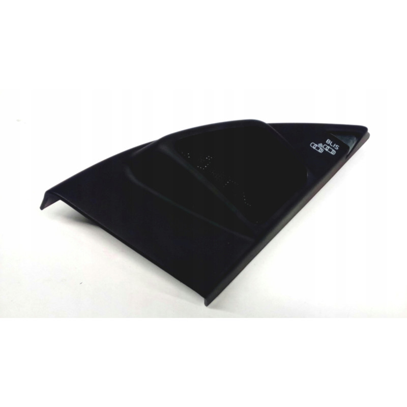 VOLVO XC90 prawy trojkat...