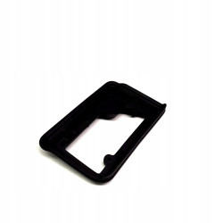 VOLVO XC90 srodkowa prawa uszczelka reling dachowy 8662966