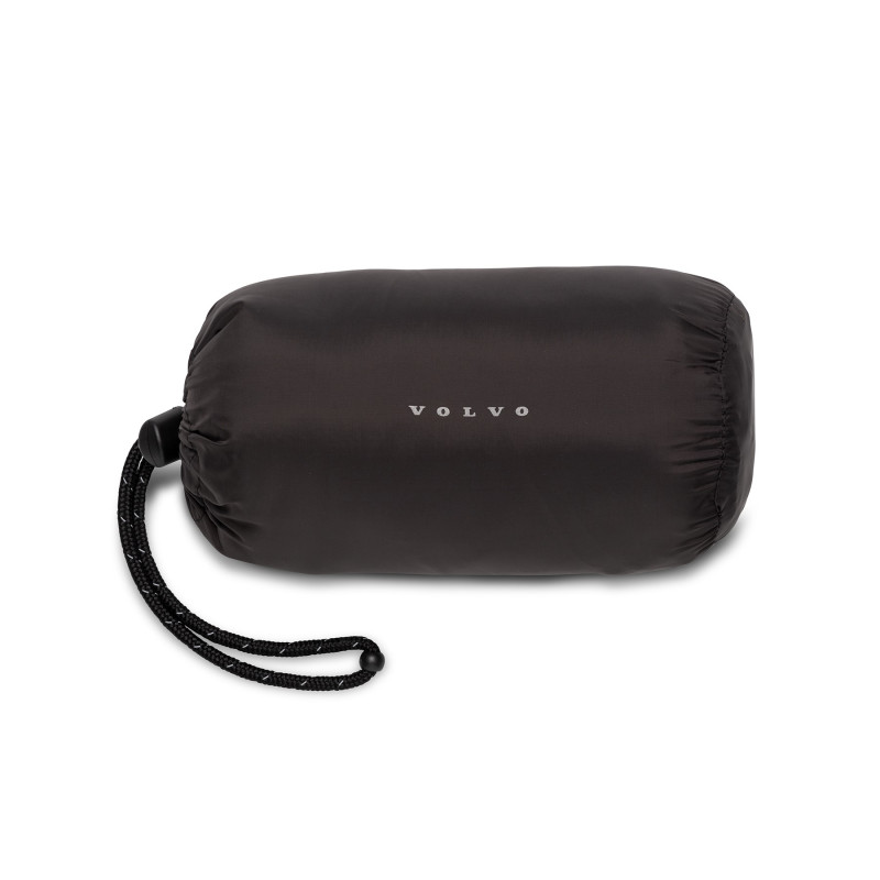 VOLVO mata dla zwierzat do samochodu w plener