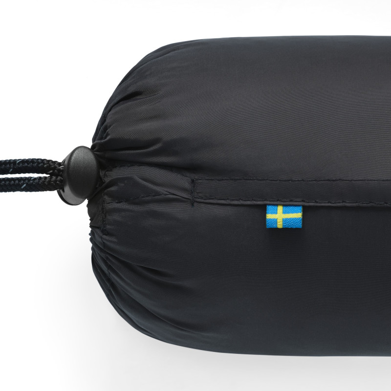 VOLVO mata dla zwierzat do samochodu w plener