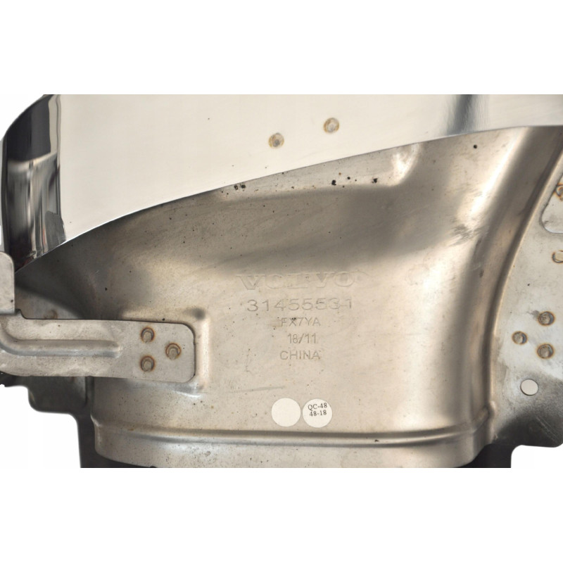 VOLVO S60 V60 II koncowki wydechu komplet nowe OE 31455530 31455531