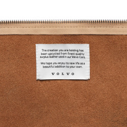VOLVO skorzana torebka etui 19x15cm Reimagined Selection