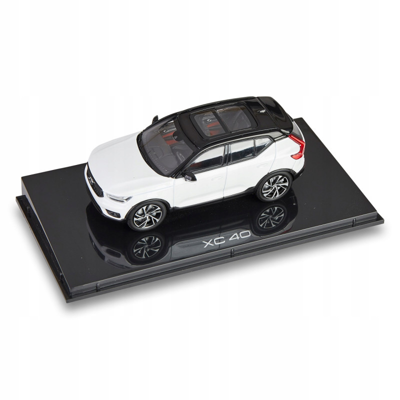 VOLVO model XC40 1:43...