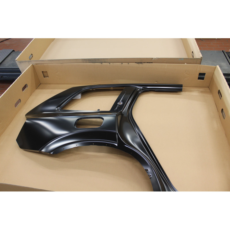 VOLVO XC90 II blotnik tylny prawy poszycie cwiartka 31416318