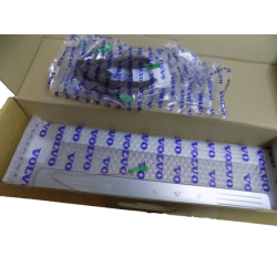 VOLVO XC90 II nakladki progowe podswietlane kpl 31435858