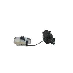 VOLVO V70 XC70 zamek tylnej klapy bagaznika OE 31440491 31333543