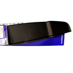 VOLVO XC60 II przednia prawa wykladzina boczka drzwi 31467670