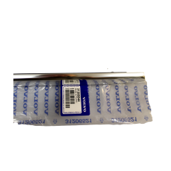 VOLVO XC60 przednia prawa listwa zgarniajaca drzwi 31385844