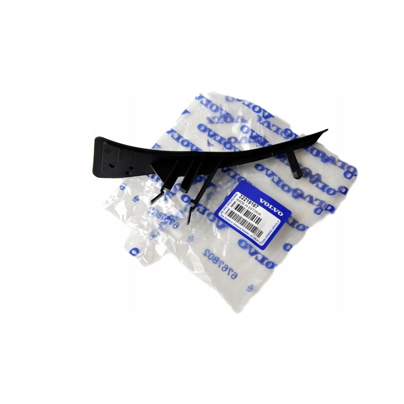 VOLVO XC60 II prawa...