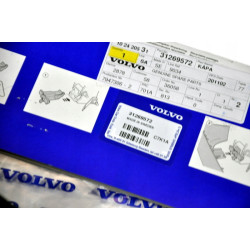 VOLVO XC90 R-Design zaslepka hak holowniczy tyl OE 31269572