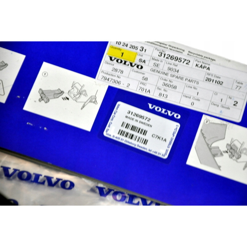 VOLVO XC90 R-Design zaslepka hak holowniczy tyl OE 31269572