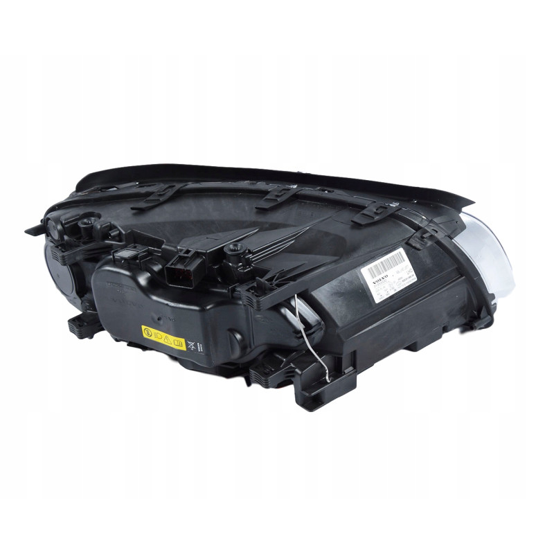 VOLVO V70 lampa lewa lewy reflektor xenon ksenon 31353538