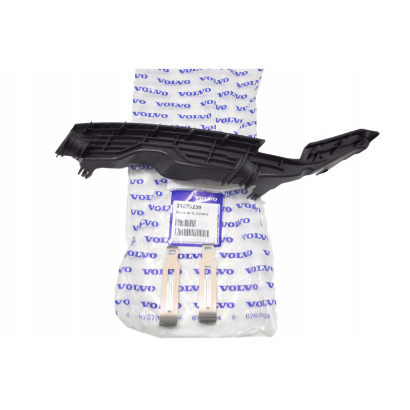 VOLVO XC60 II przedni prawy...