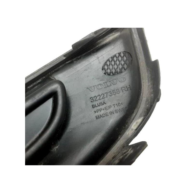 VOLVO V90CC prawa atrapa dolna kratka zderzaka OE